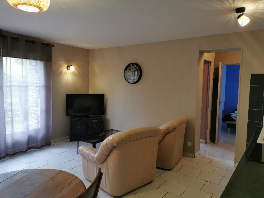 Bienvenue Chez Nous Apartment Ver-sur-Mer Bagian luar foto