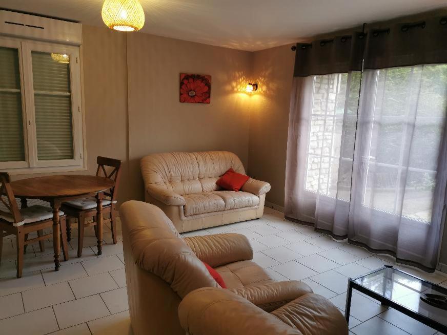Bienvenue Chez Nous Apartment Ver-sur-Mer Bagian luar foto