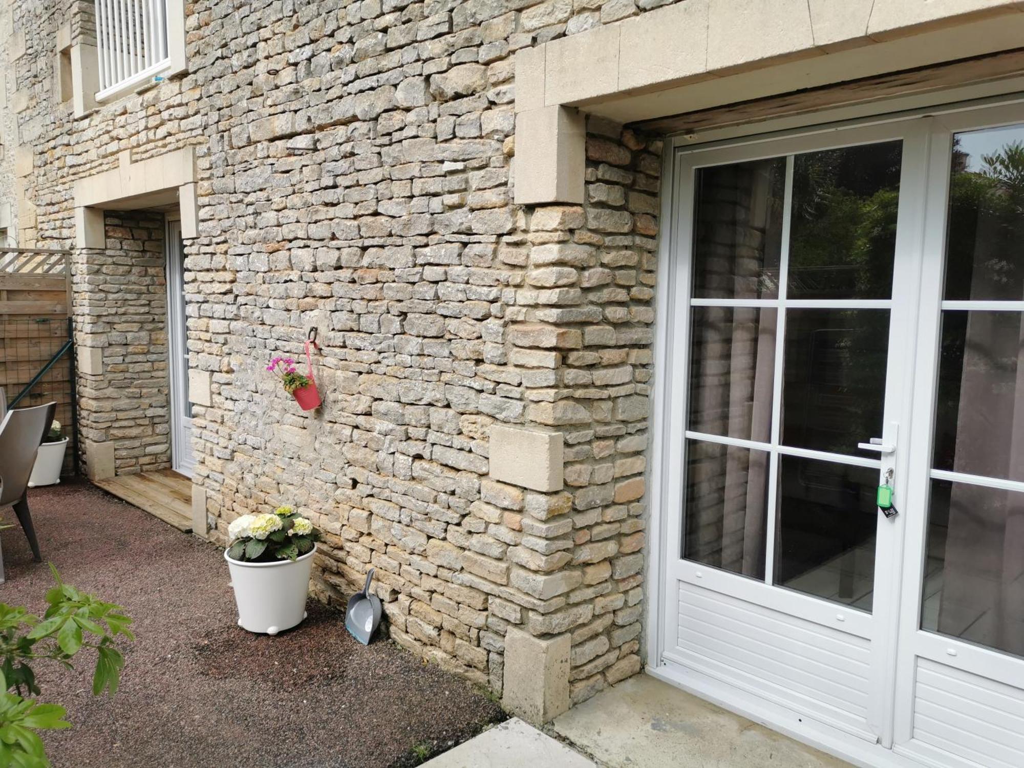Bienvenue Chez Nous Apartment Ver-sur-Mer Bagian luar foto